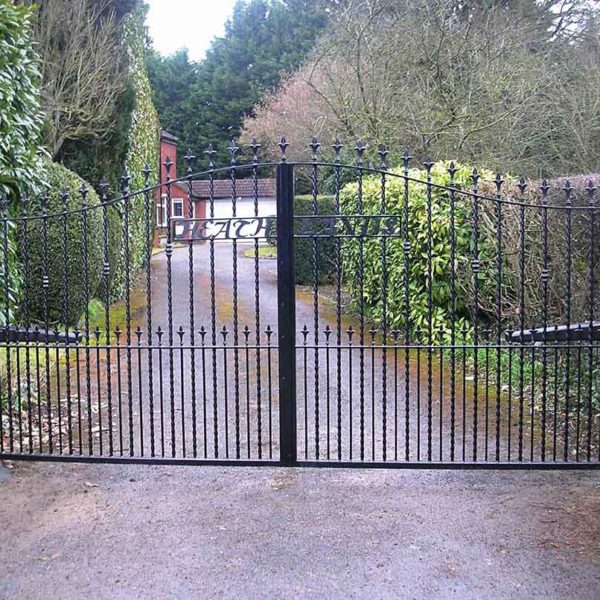 Dorset - Bespoke iron Driveway Gate